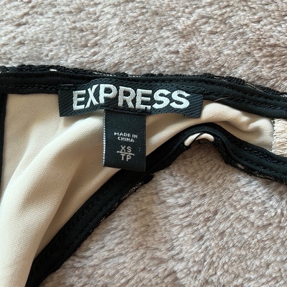 Express lace dress. Black. Size XS. NWOT. - Picture 5 of 5